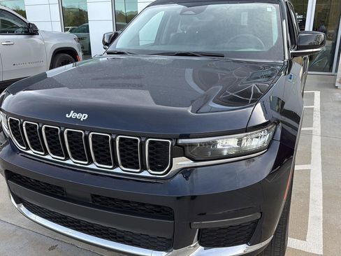 Used 2023 Jeep Grand Cherokee L Limited image 13
