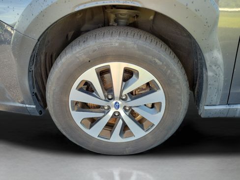 Used 2024 Subaru Outback Premium AWD/4WD image 30