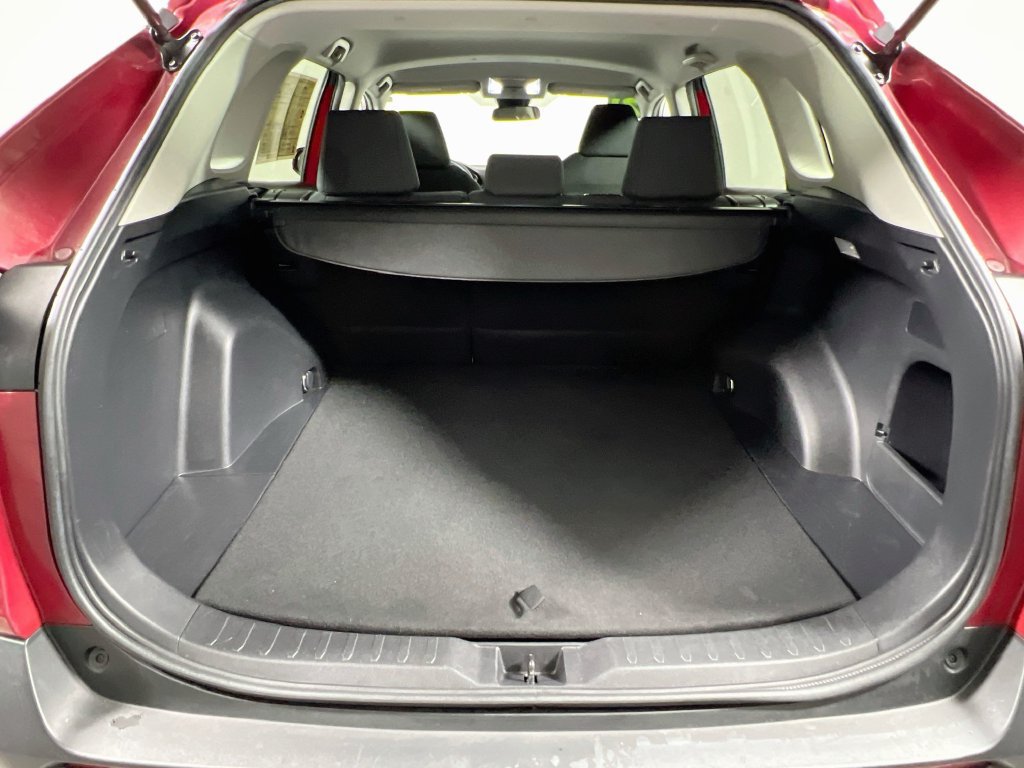 Used 2021 Toyota RAV4 LE AWD/4WD image 31