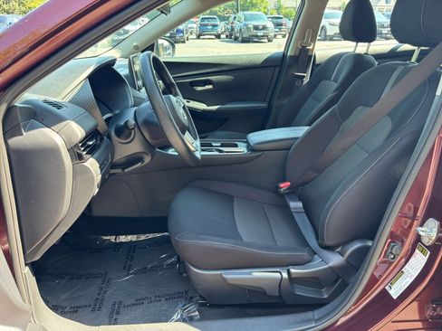 Used 2025 Nissan Sentra SV FWD image 24