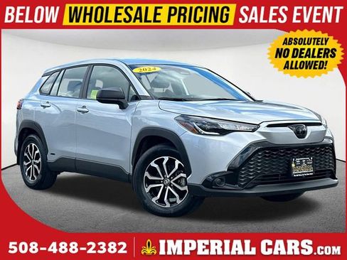 Used 2024 Toyota Corolla Cross AWD Hybrid image 1