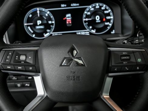 New 2025 Mitsubishi Outlander SEL Black Edition image 21
