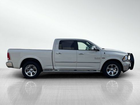 Used 2016 RAM 1500 Laramie w/ Convenience Group AWD/4WD image 6