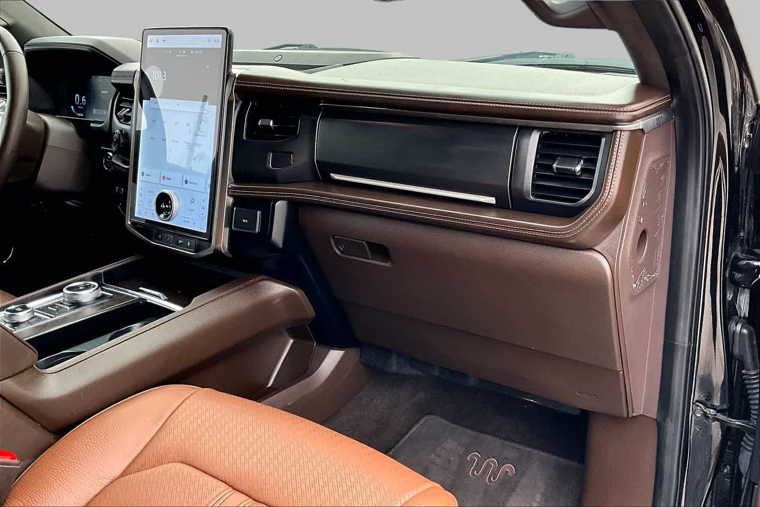 Used 2024 Ford Expedition Max King Ranch AWD/4WD image 19