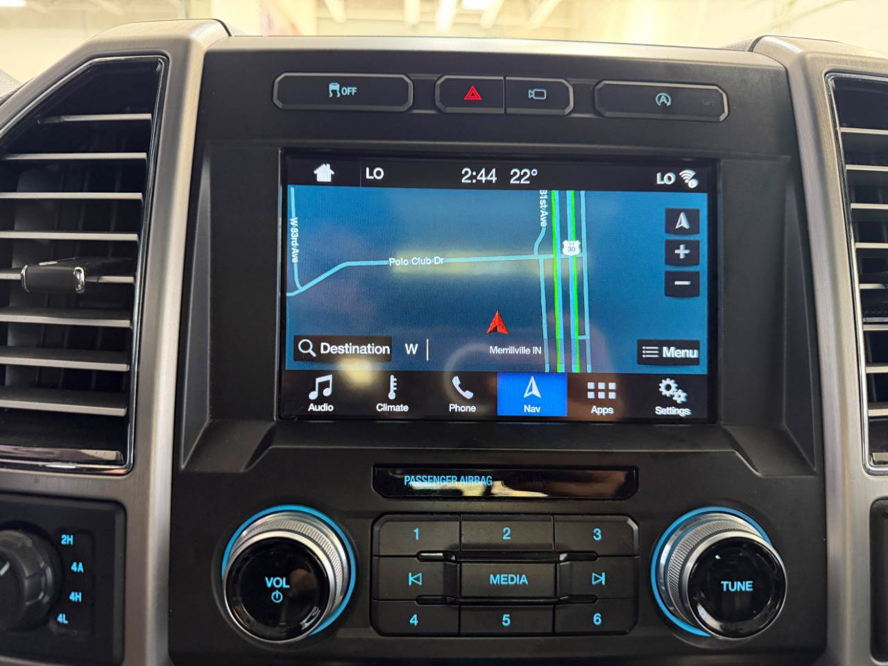 Used 2018 Ford F150 Platinum w/ Technology Package AWD/4WD image 33