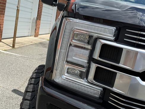 Used 2019 Ford F350 Limited w/ FX4 Off-Road Package AWD/4WD image 9