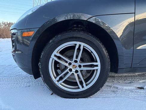 Used 2018 Porsche Macan image 34