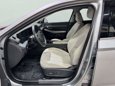 Used 2024 Hyundai Sonata SEL w/ Convenience Package FWD image 19