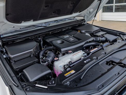 Used 2026 Lexus GX 550 w/ Accessory Package (2T) image 42