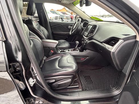 Used 2016 Jeep Cherokee Trailhawk w/ Leather Interior Group image 20