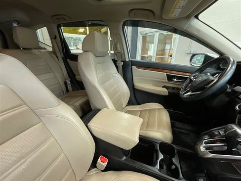 Used 2018 Honda CR-V Touring image 34