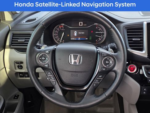 Used 2017 Honda Pilot Elite image 30