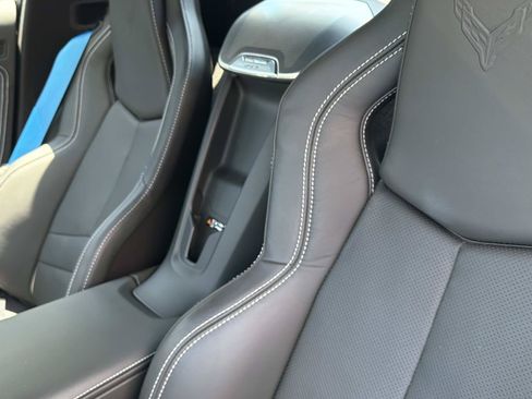 Used 2023 Chevrolet Corvette Stingray Preferred Conv w/ Z51 Performance Package RWD image 15