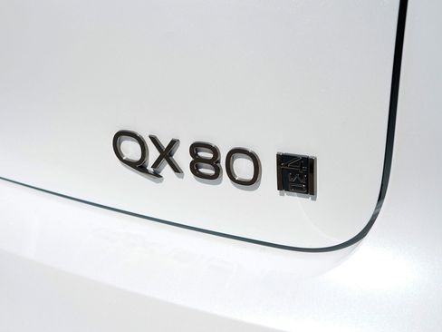 New 2026 INFINITI QX80 Autograph w/ Premium Cargo Package AWD/4WD image 9