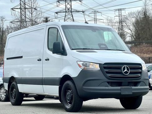 Used 2025 Mercedes-Benz Sprinter 2500 image 1