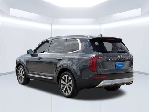 Used 2020 Kia Telluride S FWD image 3