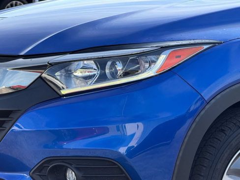 Used 2021 Honda HR-V EX-L image 10