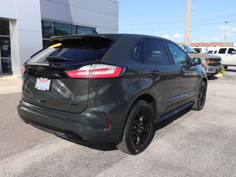 Used 2024 Ford Edge SE w/ Black Appearance Package image 13