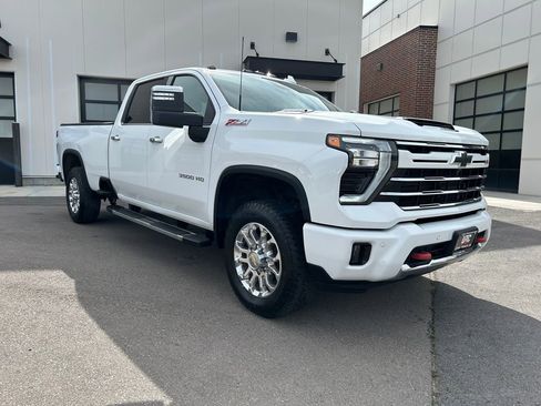 Used 2024 Chevrolet Silverado 3500 LTZ w/ LTZ Plus Package AWD/4WD image 1