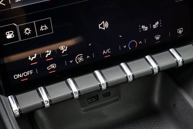 Certified 2025 GMC Terrain Elevation AWD/4WD image 31
