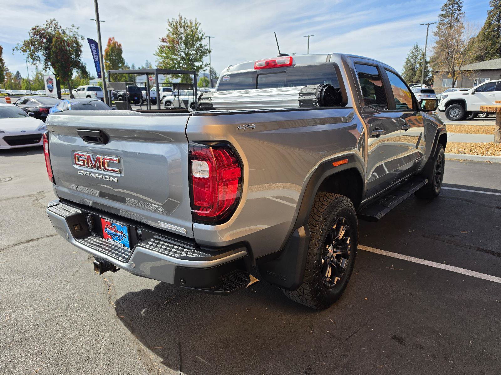 Used 2023 GMC Canyon Elevation w/ Elevation Premium Package AWD/4WD image 6