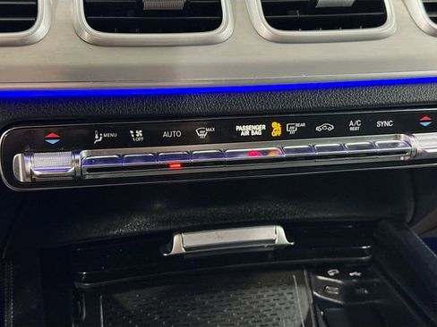 Used 2020 Mercedes-Benz GLS 450 4MATIC image 17