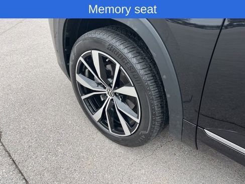 Used 2024 Volkswagen Atlas SEL Premium R-Line image 10