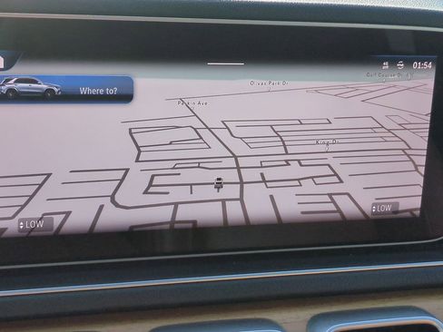 Used 2024 Mercedes-Benz GLE 350 4MATIC image 16