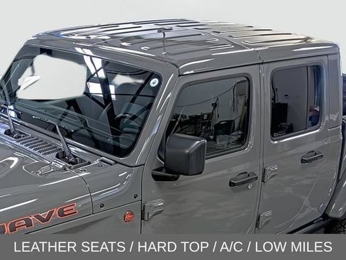 Used 2022 Jeep Gladiator Mojave w/ Trailer Tow Package AWD/4WD image 9