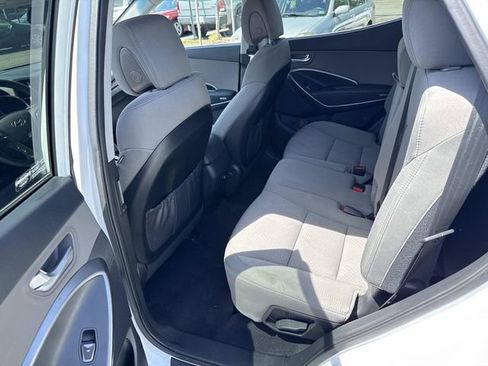 Used 2017 Hyundai Santa Fe Sport FWD image 16