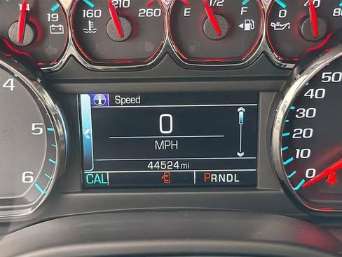 Used 2019 GMC Yukon SLE w/ SLE Value Package image 12