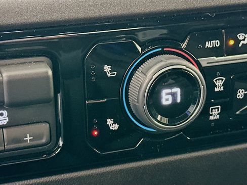 Used 2023 Chevrolet Silverado 1500 RST image 28