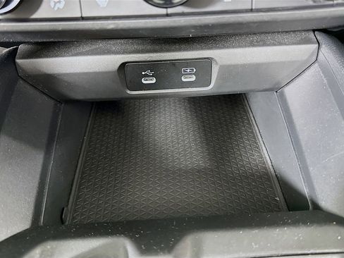 Certified 2023 Honda Accord EX image 19