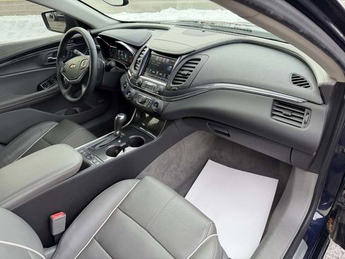 Used 2016 Chevrolet Impala LTZ w/ Enhanced Convenience Package image 19