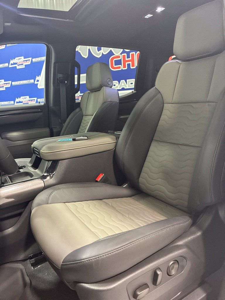 Used 2026 Chevrolet Silverado 1500 ZR2 w/ LPO, Dark Essentials Package AWD/4WD image 20