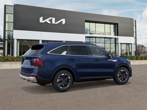 New 2026 Kia Sorento S image 7