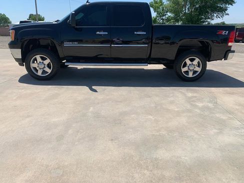 Used 2012 GMC Sierra 2500 SLE w/ HD SLE Premium Package AWD/4WD image 5
