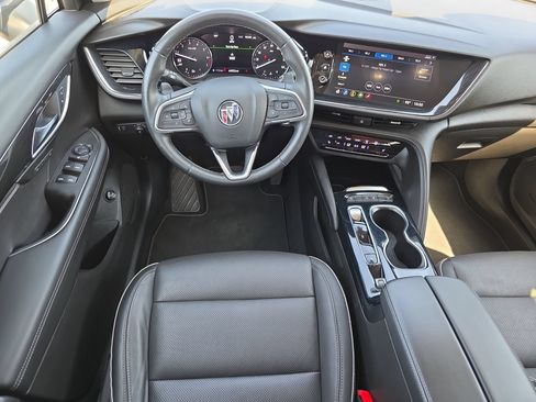 Used 2021 Buick Envision Essence FWD image 12