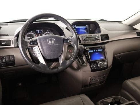 Used 2016 Honda Odyssey EX-L image 2