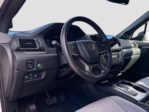 Certified 2023 Honda Passport EX-L image 10