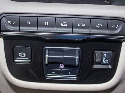 Used 2023 Cadillac Escalade ESV Premium Luxury Platinum w/ LPO, Radiant Package image 38