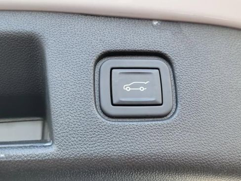 Used 2024 Chevrolet Blazer EV RS image 13