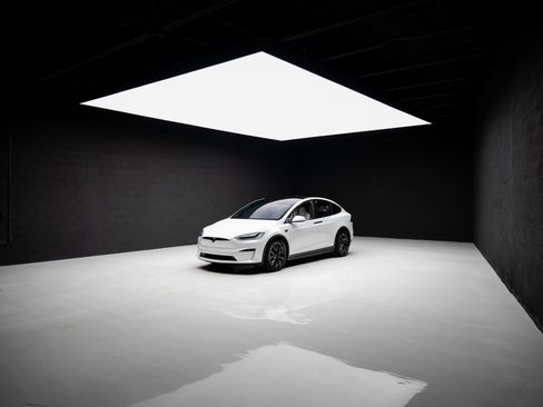 Used 2023 Tesla Model X Plaid image 81