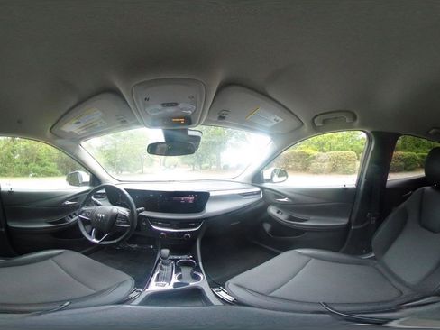 Used 2025 Buick Encore GX Preferred image 37