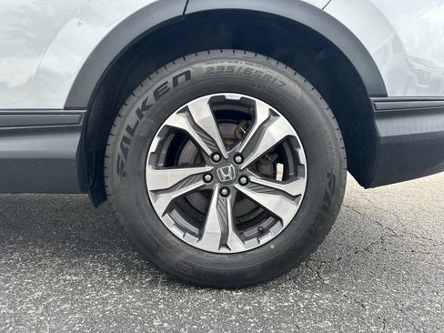 Used 2018 Honda CR-V LX image 5