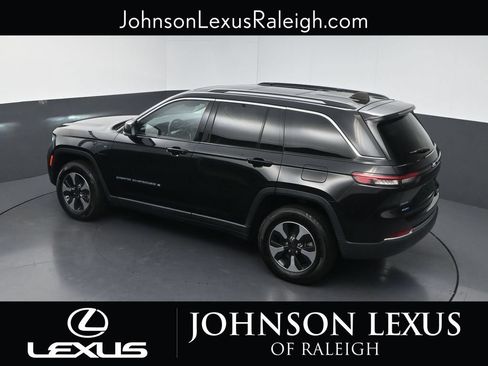 Used 2023 Jeep Grand Cherokee 4WD 4xe image 27