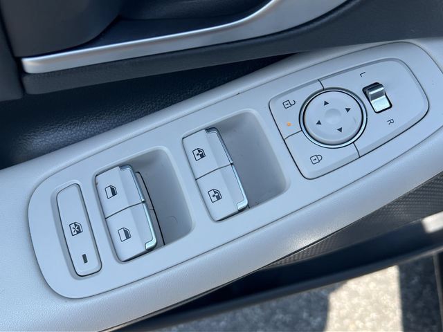 Certified 2025 Hyundai Sonata SEL FWD image 32