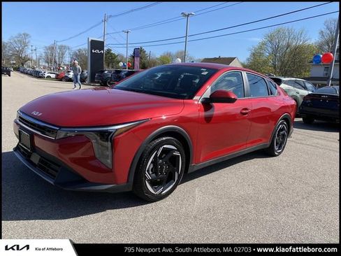 Certified 2025 Kia K4 EX FWD image 1