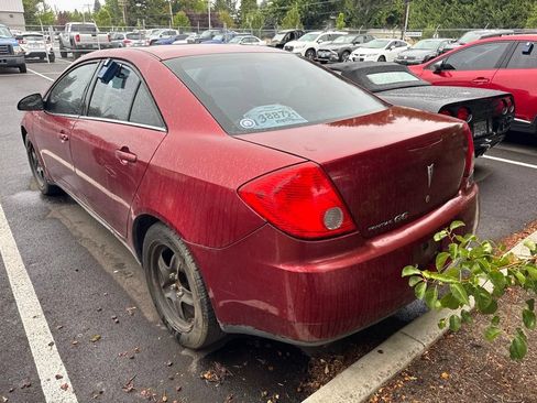 Used 2009 Pontiac G6 Sedan w/ Preferred Package FWD image 2