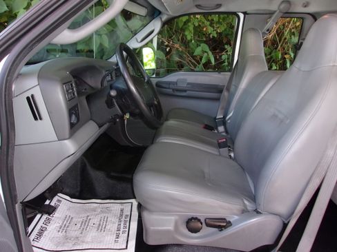 Used 2004 Ford F250 2WD SuperCab Super Duty image 15